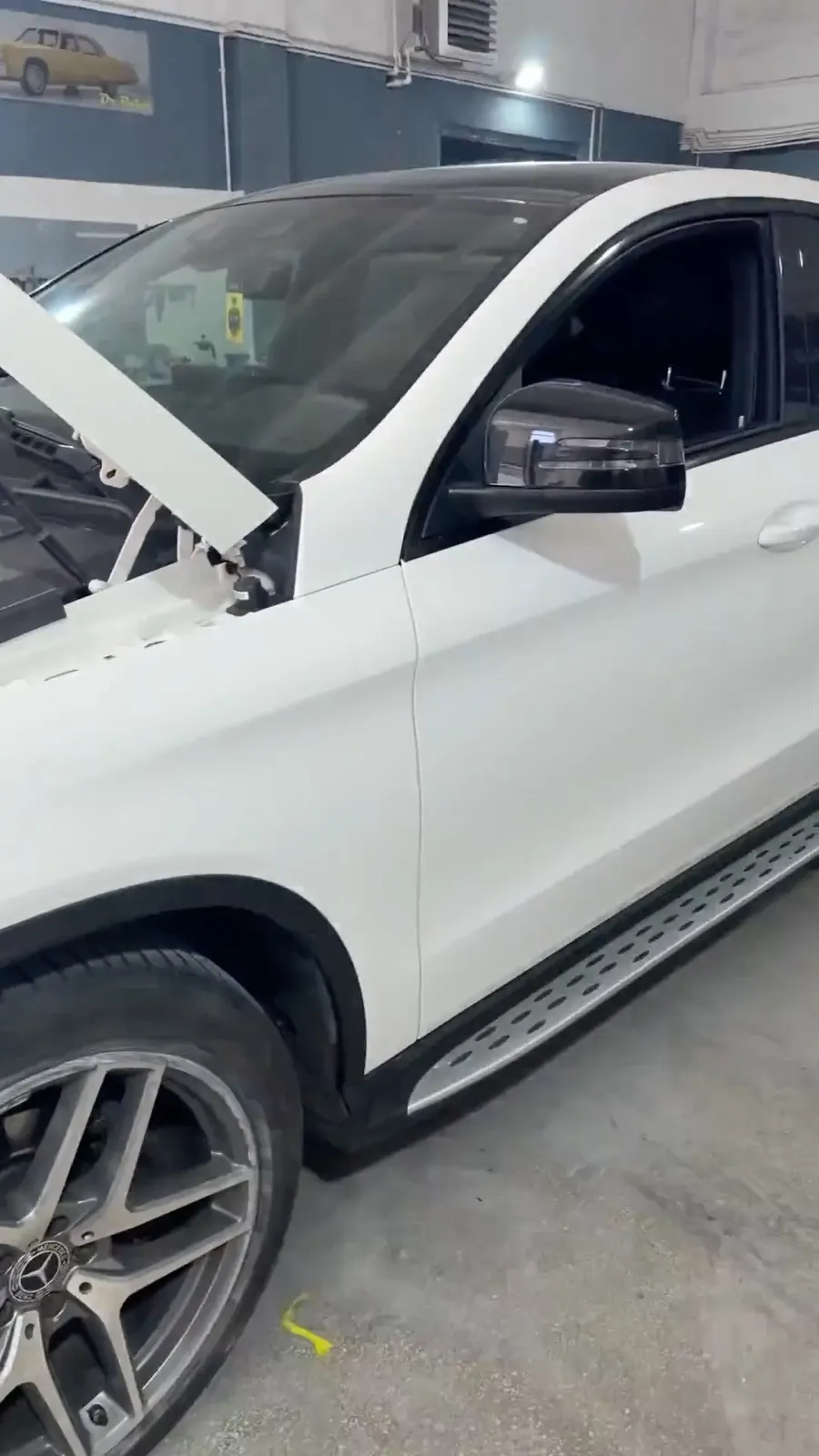 Același Mercedes GLE Coupé după tinichigerie și vopsire, în atelierul Doctor Paint